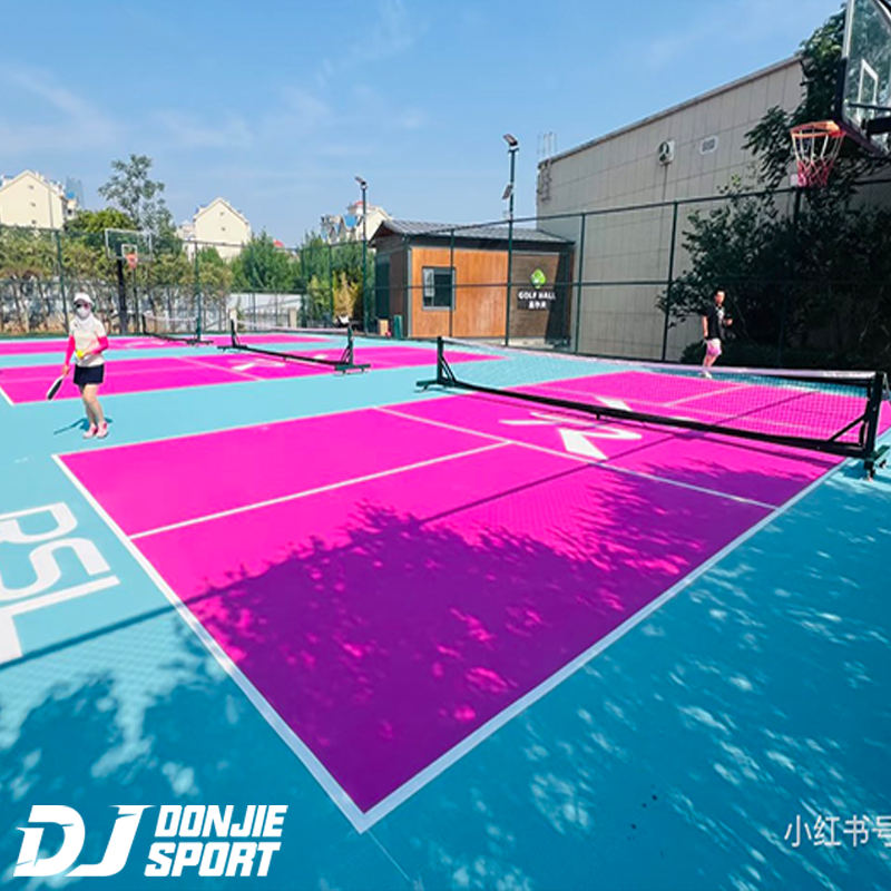 pickleball courts flooring