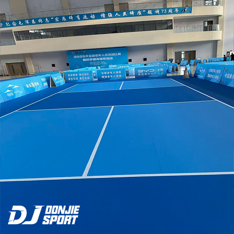 pickleball courts flooring